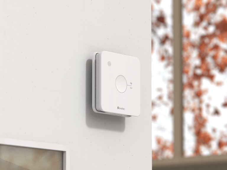 Connected smoke sensors